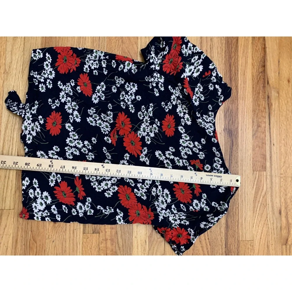 Madewell Women's XS Navy Blue Red Floral Tie V-Neck Short Sleeve Blouse Top